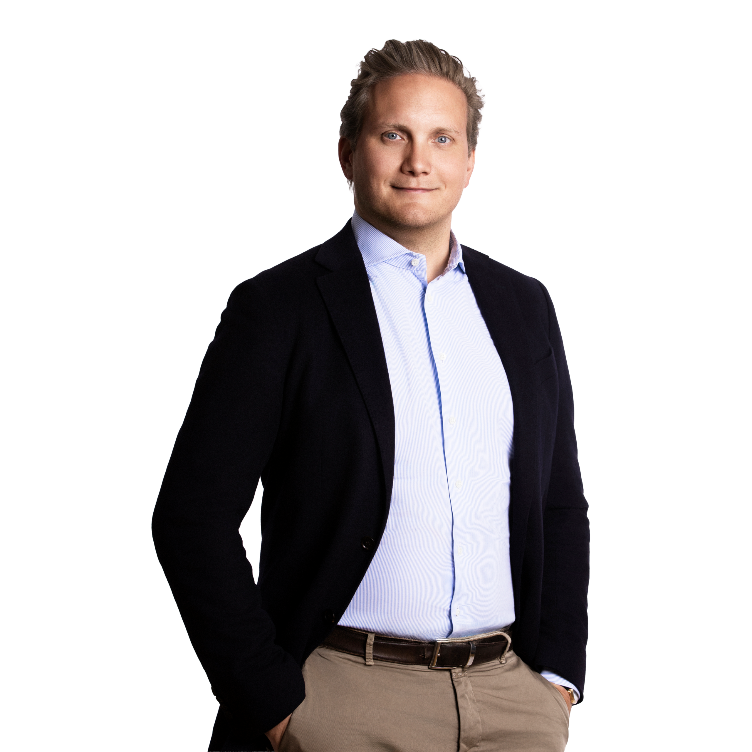Porträtfoto von Jost von Trott, Partner bei KBC. Er trägt ein dunkles Jackett und lächelt in die Kamera.