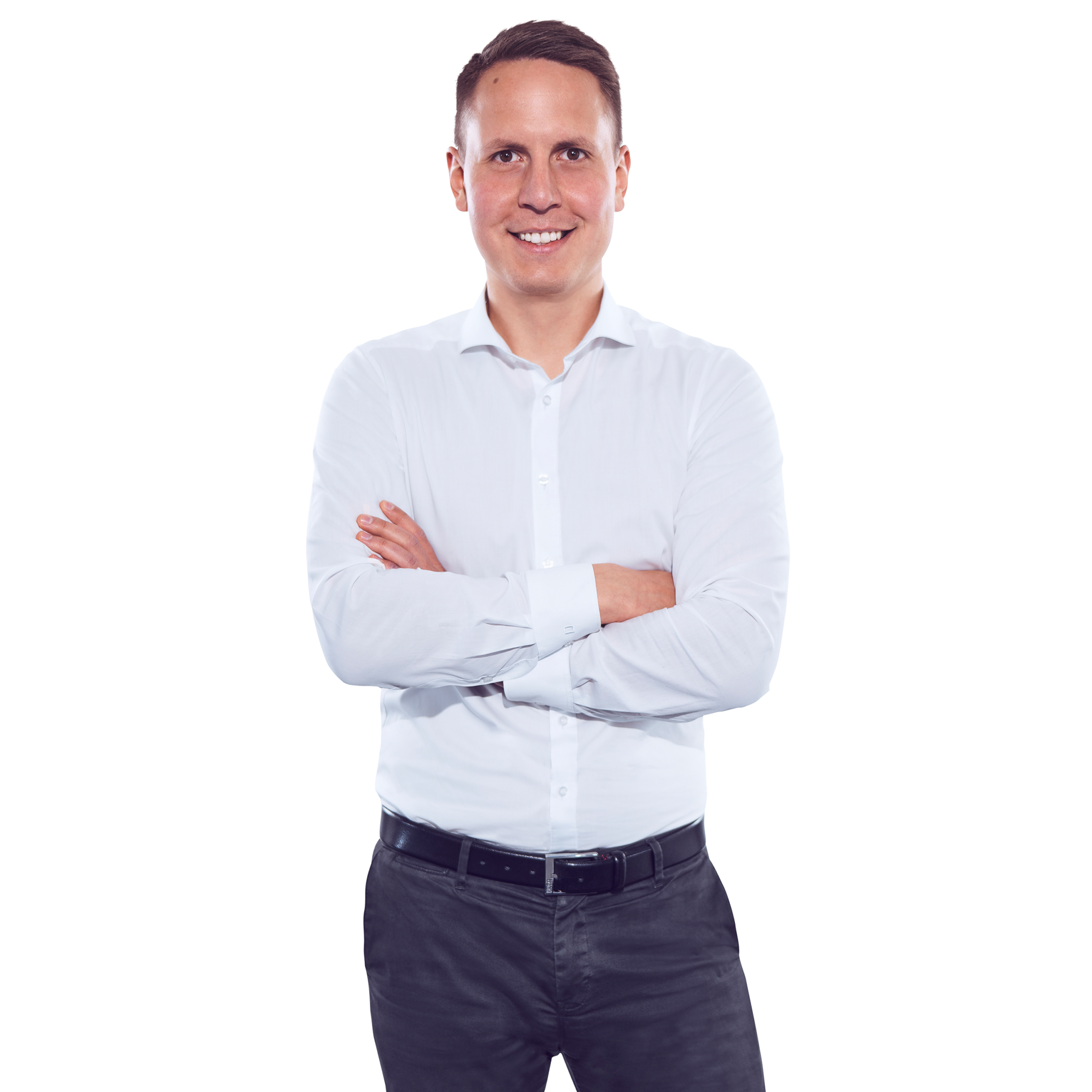 Portraitbild von Michael Neidhardt, Controlling bei Kemény Boehme Consultants, der mit verschränkten Armen in die Kamera blickt.