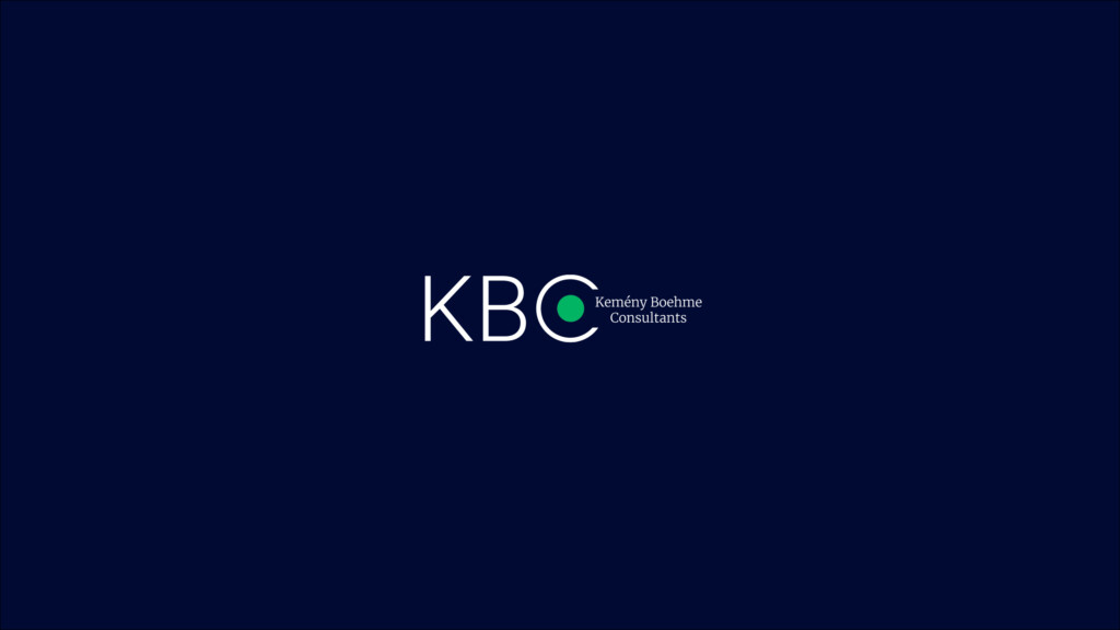 KBC Kemény Boehme Consultants Logo auf blauem Hintergrund